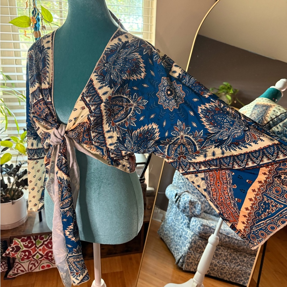 Boho Patchwork Tie-Front Crop Top - image 4